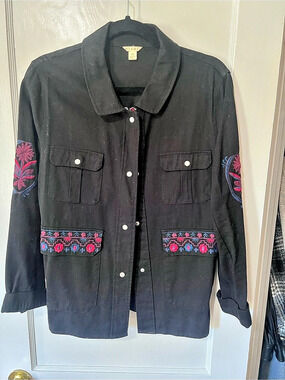 Miami Women's Black Floral Embroidered Utility Shirt Jacket